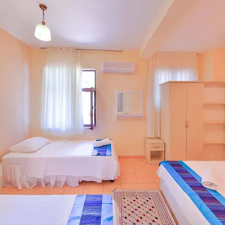 Ostello Ates Kaş